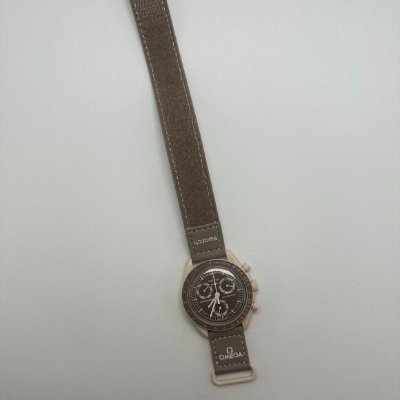 Omega x Swatch MoonSwatch Mission On Earth “Desert” – Full Set – Excellent - Picture 6 of 8